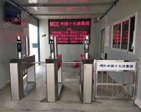 西安旋转门 重叠们设计 欢迎咨询