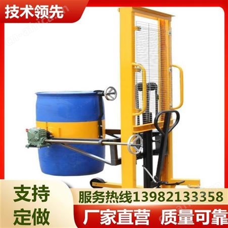 液压叉车