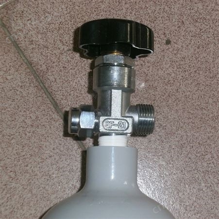青岛安泰科气体有限公司 长期出售4L铝瓶 标准气瓶 无缝铝合金气瓶 小钢瓶 铝气瓶