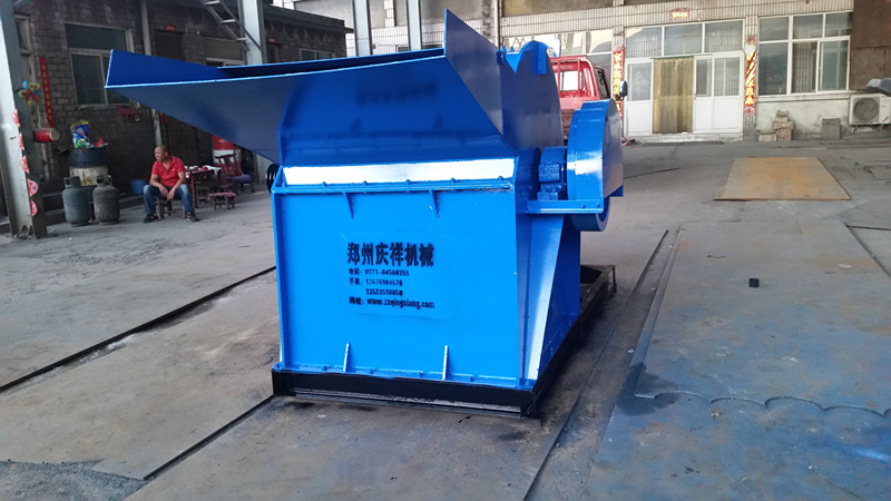 多功能锯末粉碎机